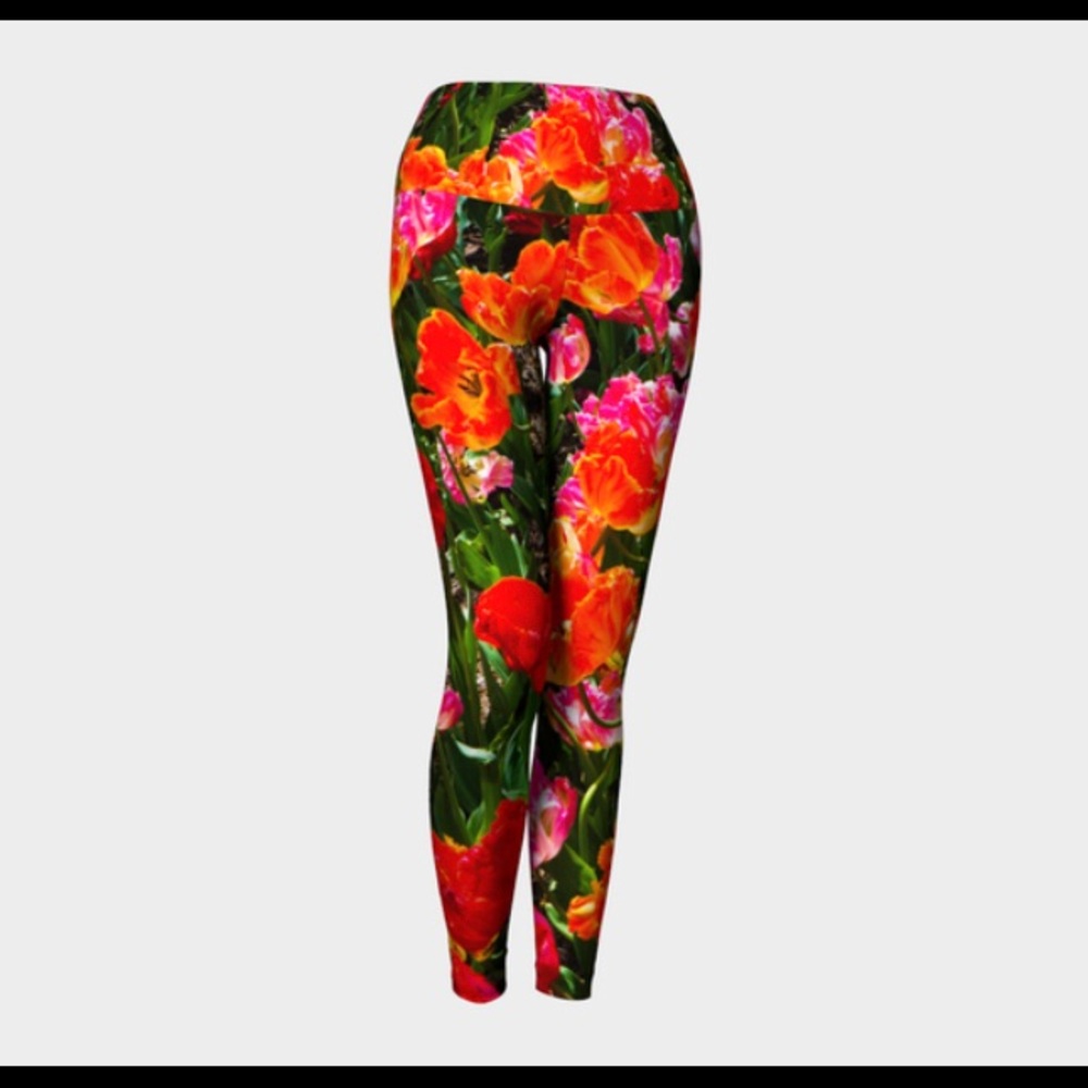 Luxe Yoga Leggings - Poppy Garden
